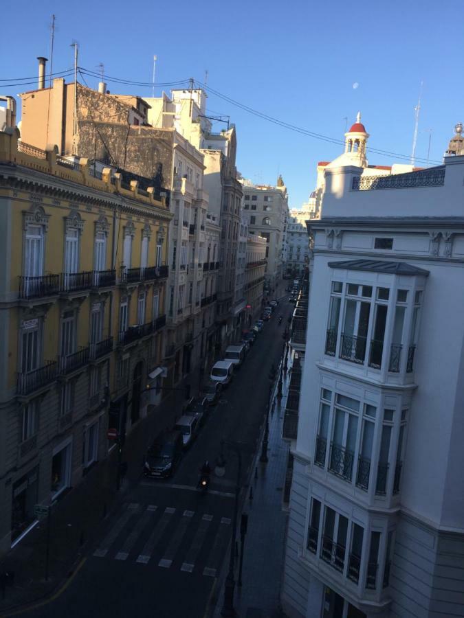 Apartamento Centrico Parking - Wifi Lejlighed Valencia Eksteriør billede
