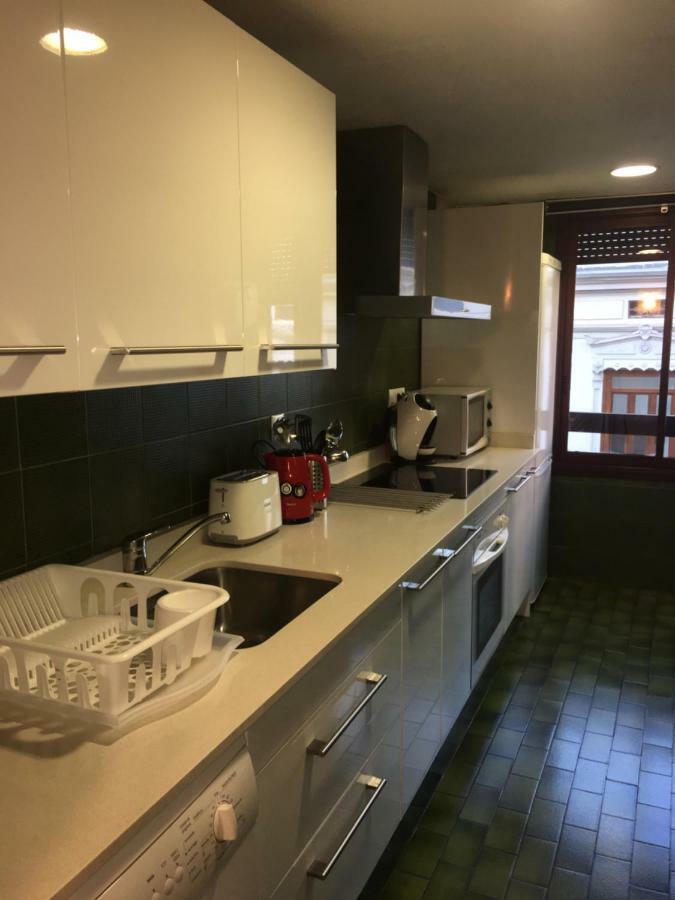 Apartamento Centrico Parking - Wifi Lejlighed Valencia Eksteriør billede